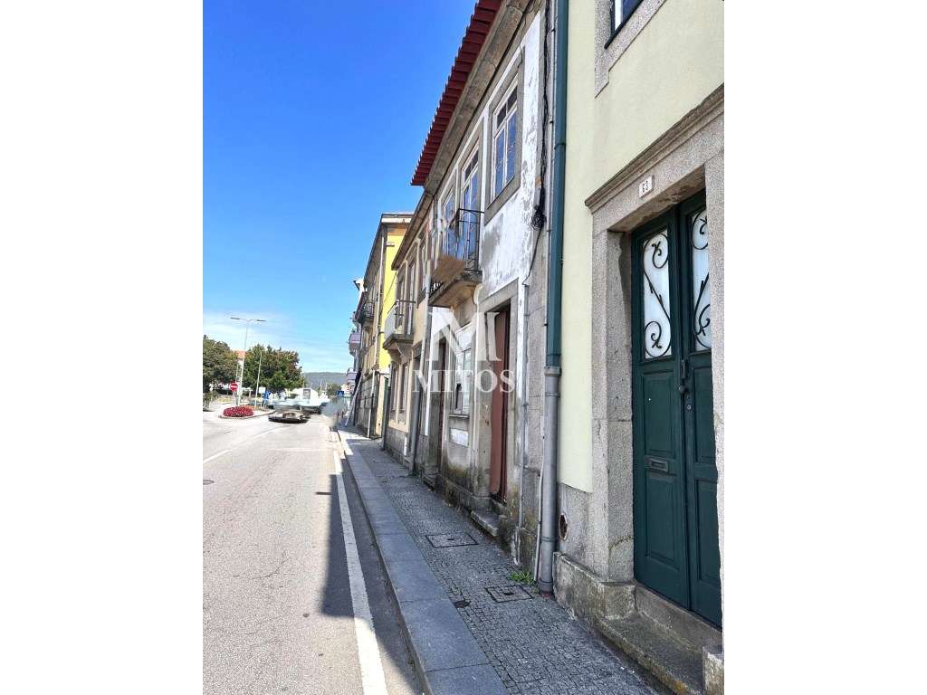 Prédio com projeto aprovado para venda no Centro Histórico de Viana... - Grande imagem: 2/3