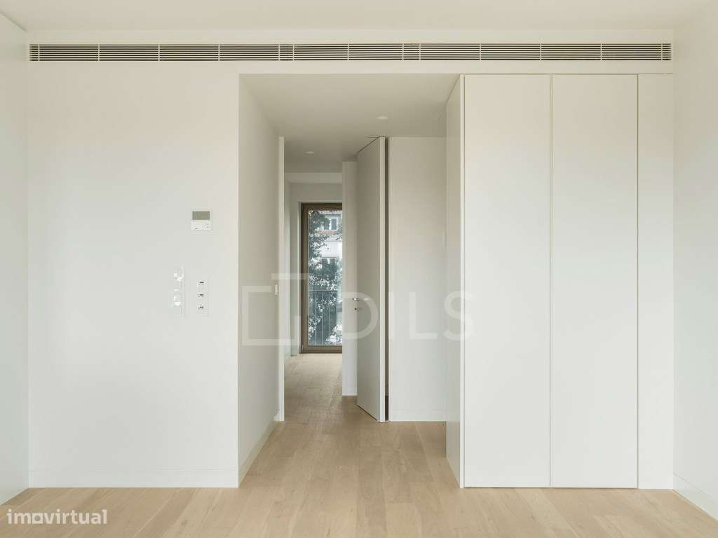 Apartamento T2 na Estrela, Lisboa, com vista rio e garagem-12