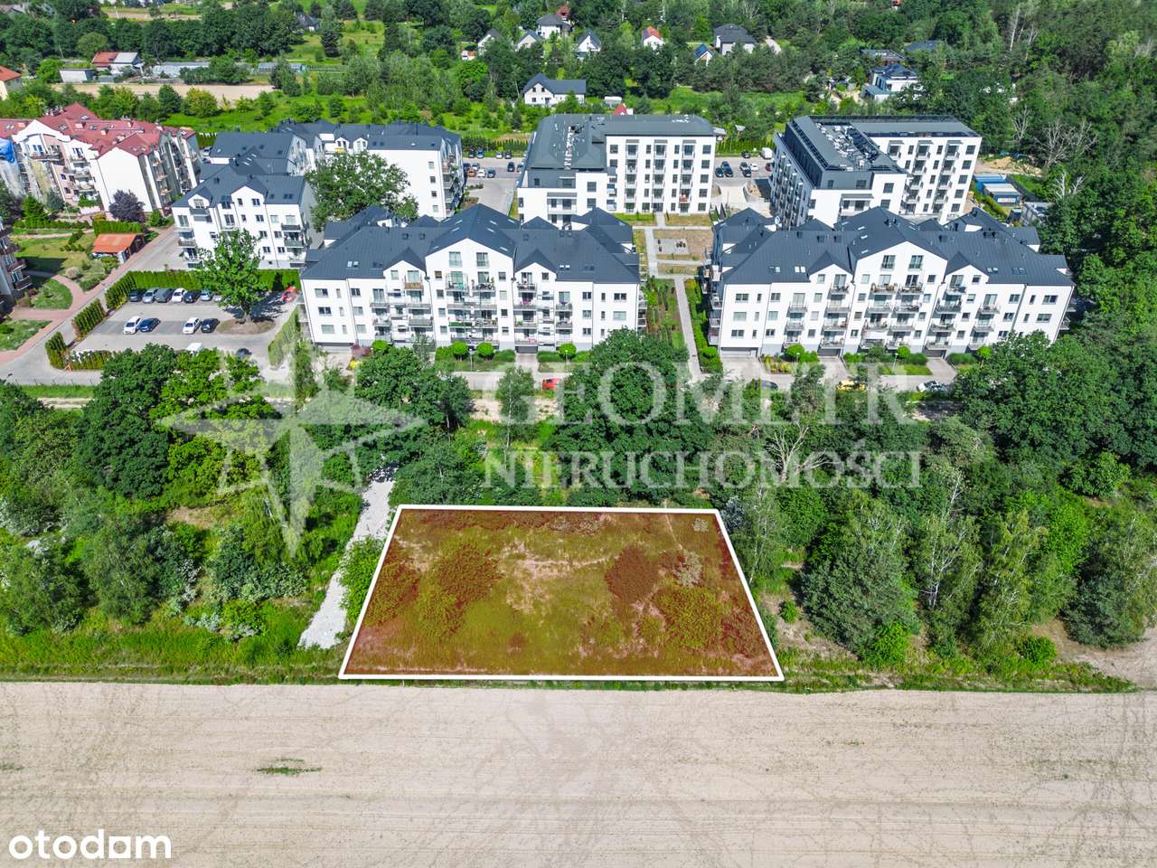 na granicy z Warszawą, pod lasem - Pełny obrazek: 5/11