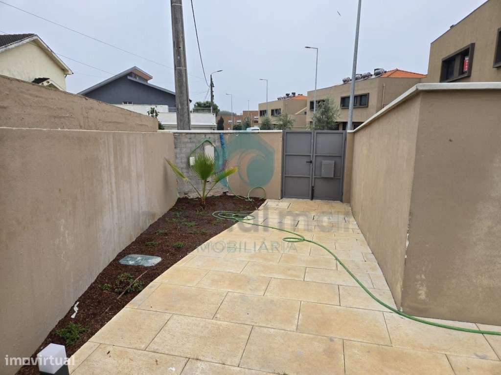 Moradia T3 Villas de Nazarães, Madalena-20