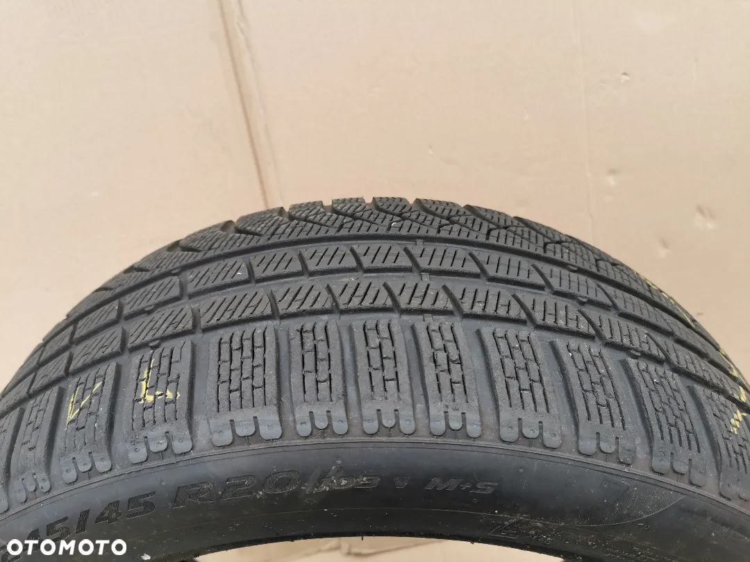 PIRELLI P ZERO WINTER 245.45.20 - 10