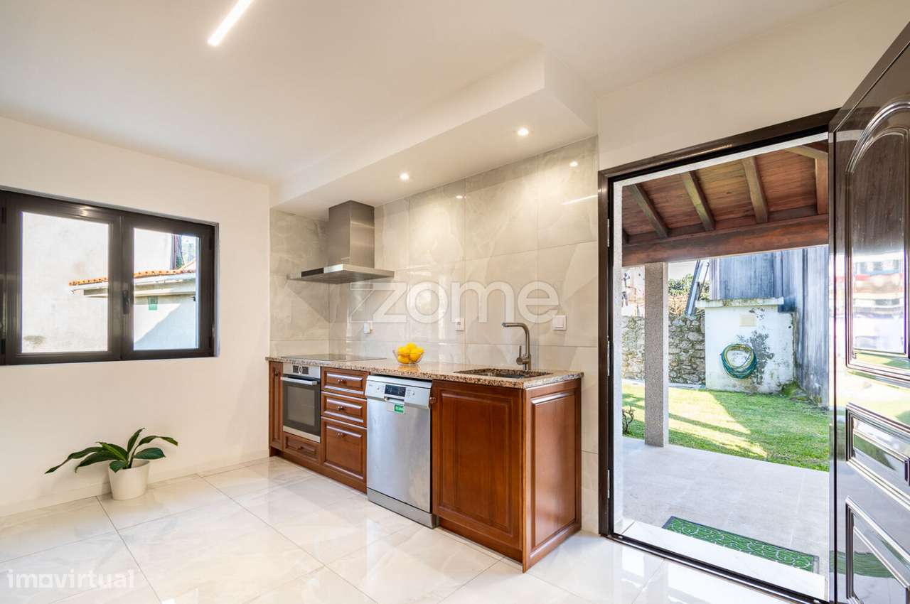 Moradia T3 em Refóios, P. Lima - Grande imagem: 2/21