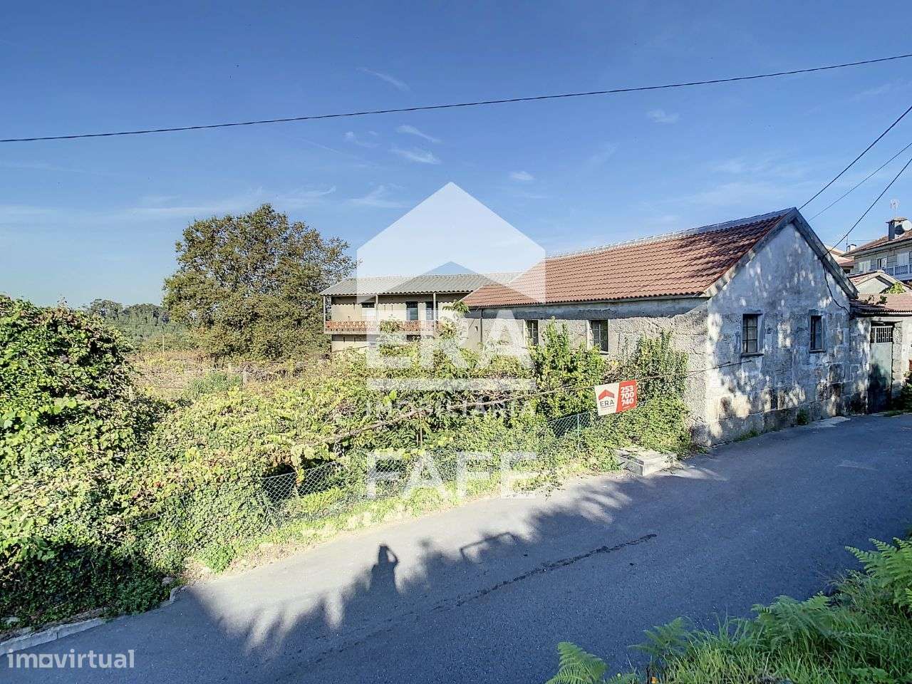 Quinta com 2 moradias em pedra e Terreno com 4.000m2 em Ardegão, Fafe - Grande imagem: 4/34