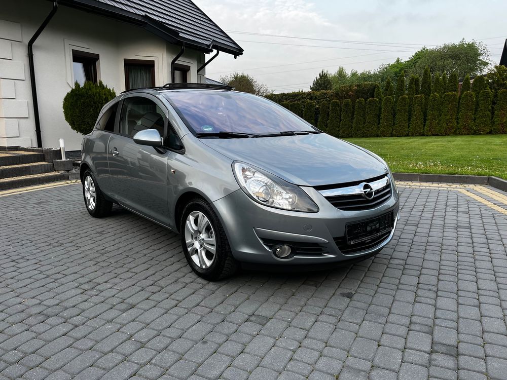 Opel Corsa D 1.4 16V Edition 2010