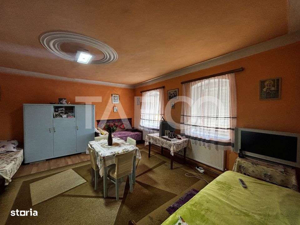 Casa saseasca de vanzare + bonus doua terenuri Seica Mare Sibiu-8