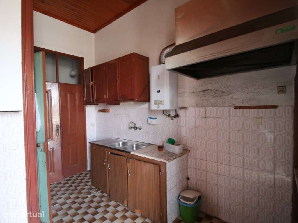Moradia isolada inserida em terreno de 727m2 - Venda da Esperança, ...-20
