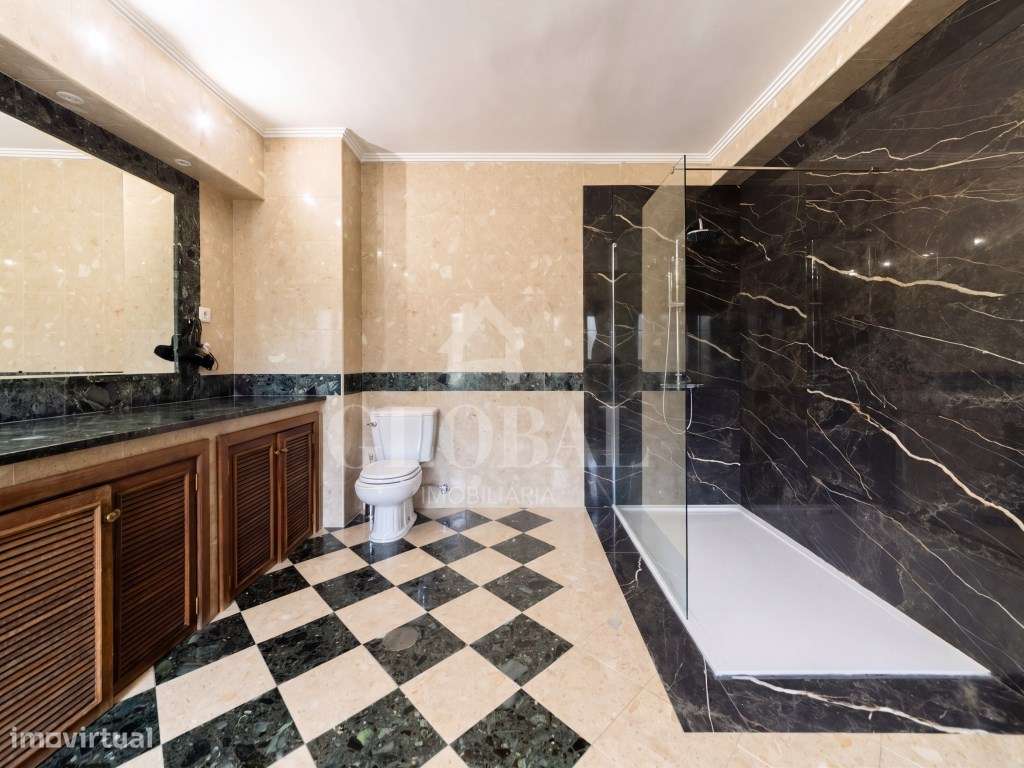 APARTAMENTO T3+1 CUCUJÃES-9