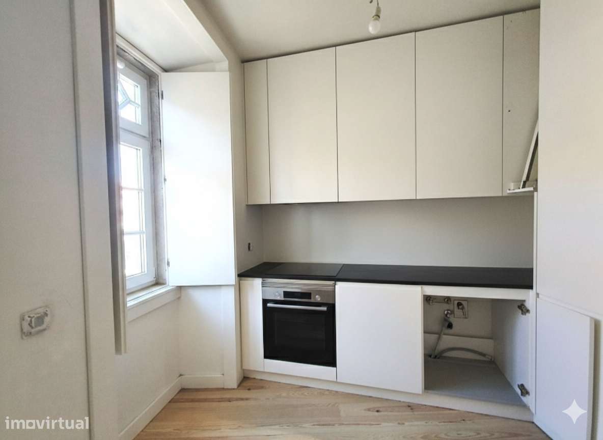 T2 em Prédio de Charme Reabilitado com jardinm | Arroios – Lisboa - Grande imagem: 5/20