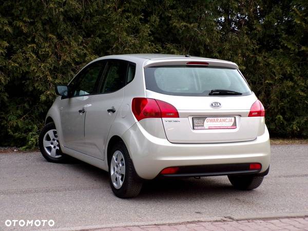 Kia Venga - 15