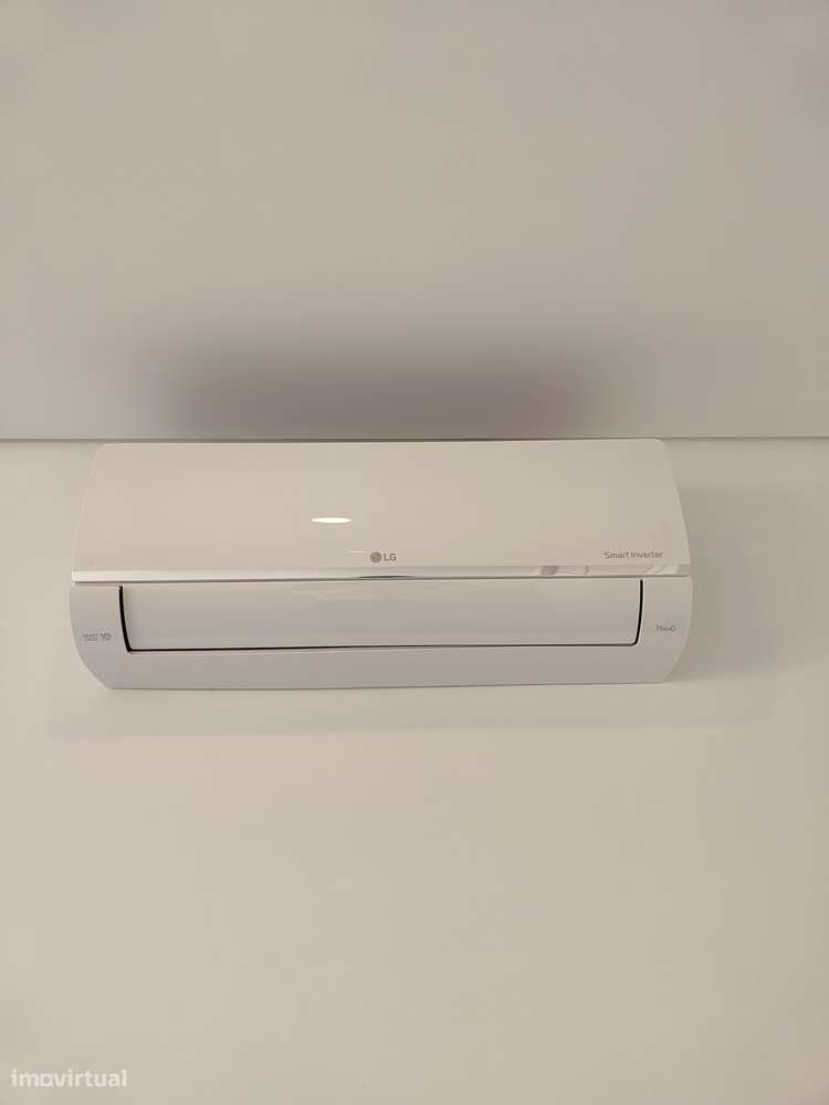 Oferta 1% do Valor de Aqusição - Moradia T4 + 1 com Piscina e Garagem-16