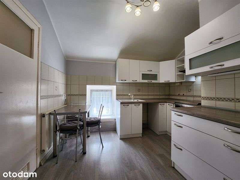 Zamieszkaj Na Drugim Piętrze W Ładnej Kamienicy !-6