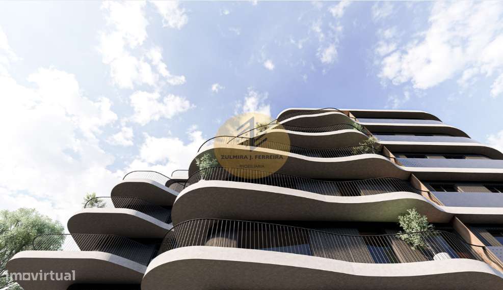 Apartamento T2 com varanda, garagem, Gaia-12