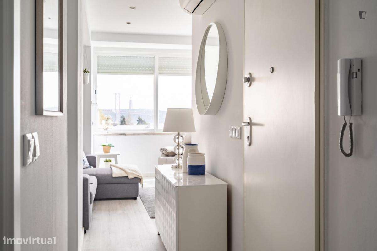 Apartamento com 2 quartos - localizado em Ajuda Lisbon - Grande imagem: 2/7