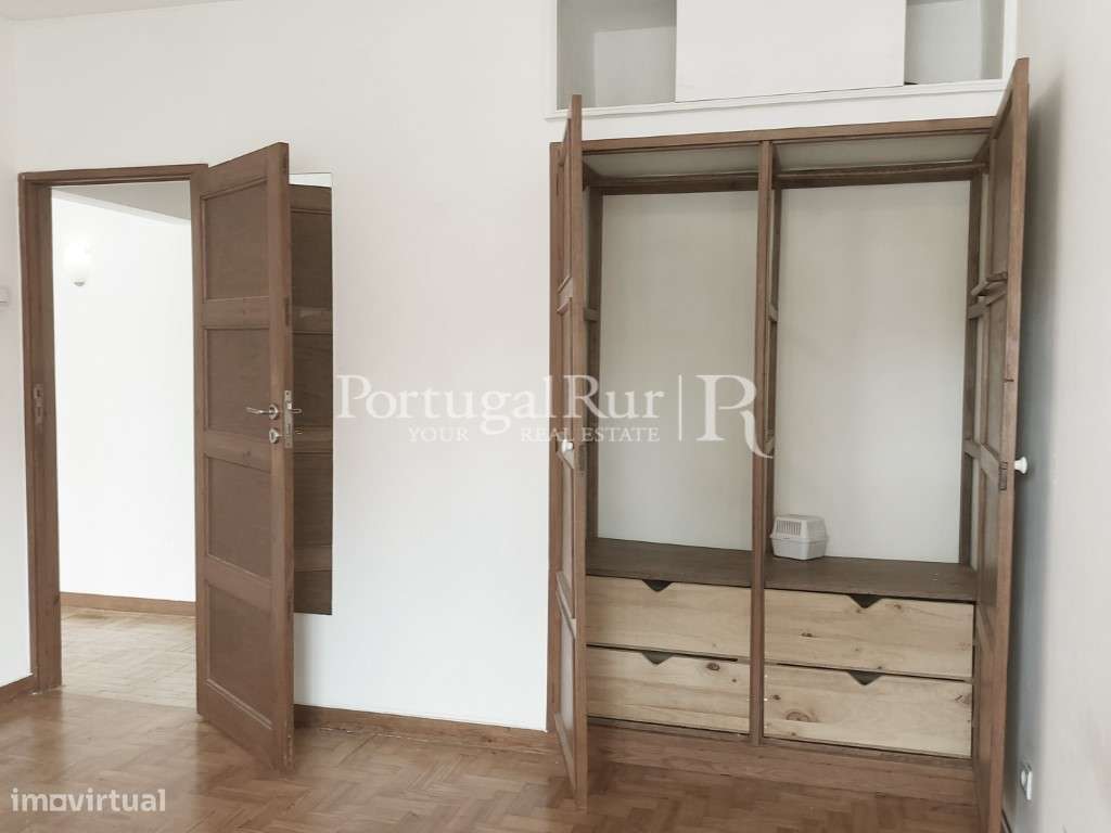 Apartamento T3 projecto Fernando Távora em Ramalde-19