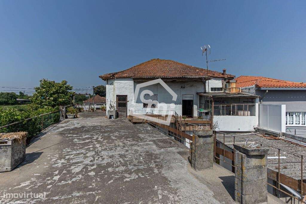 Moradia para Restaurar em Esposade, Custóias-15