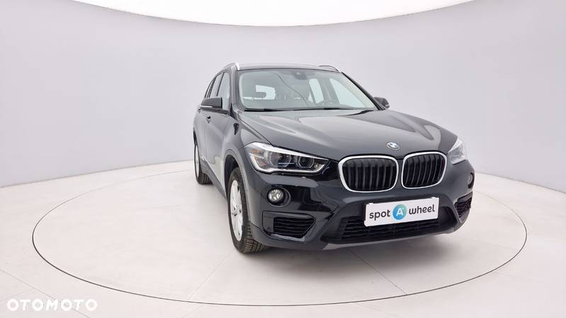 BMW X1 sDrive18d - 12