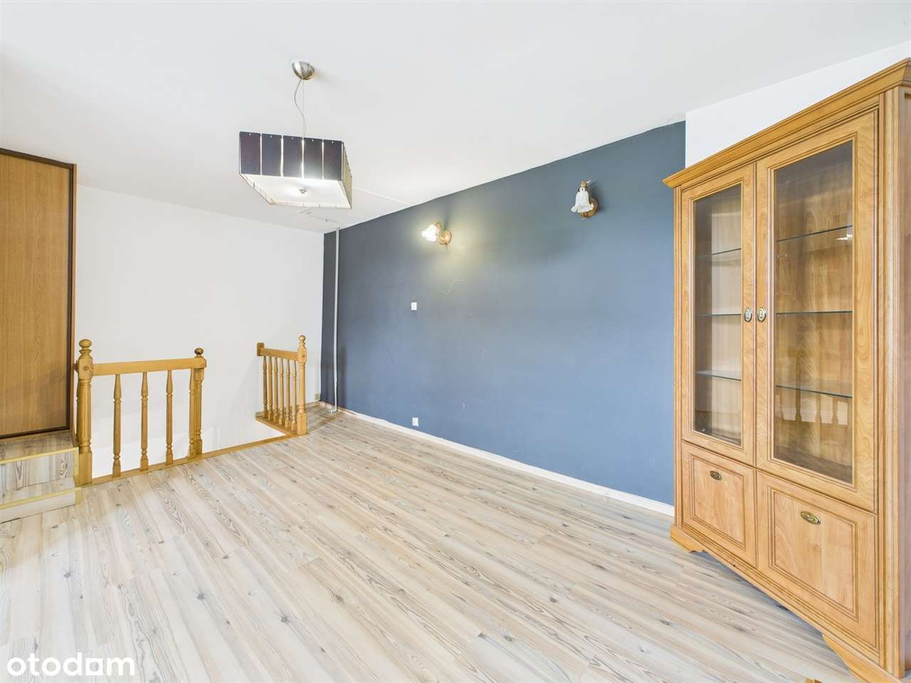 Dwupoziomowe mieszkanie, 2 pokoje, ul. 11-go Listopada-10