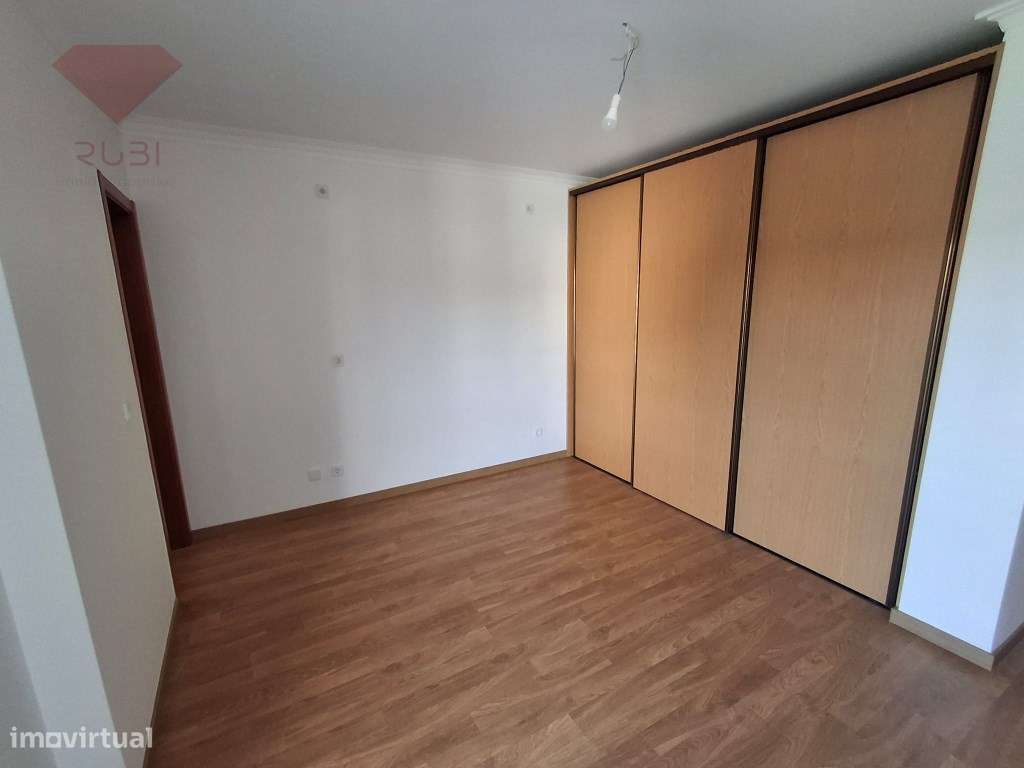 Moradia T4 à venda na Cotovia - Sesimbra-26