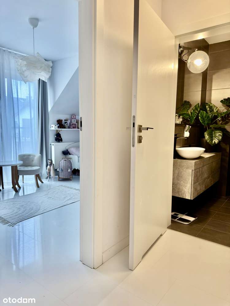 Dom wolny do objęcia od zaraz. Pełna własność gruntu-6