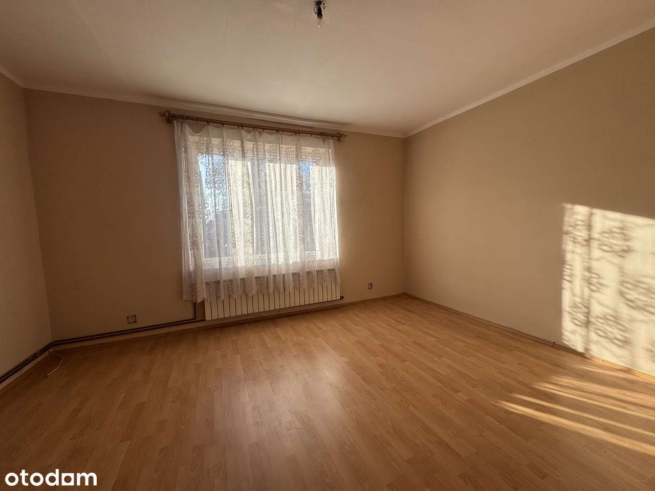 Przestronne 3-pokojowe mieszkanie w Sosnowcu - Pełny obrazek: 2/12