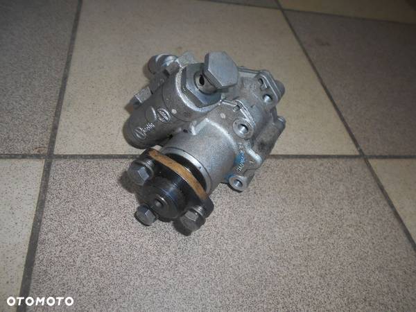 Pompa wspomagania BMW E60 E61 E90 E91 2,0 D Diesel 2010r 6780459 678045901 LH2114302 - 1