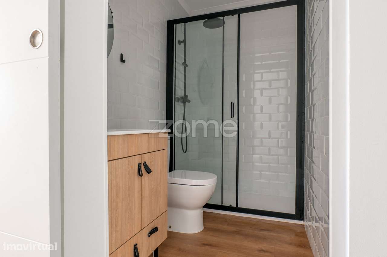 Apartamento T1+1 Baixa da Banheira-45