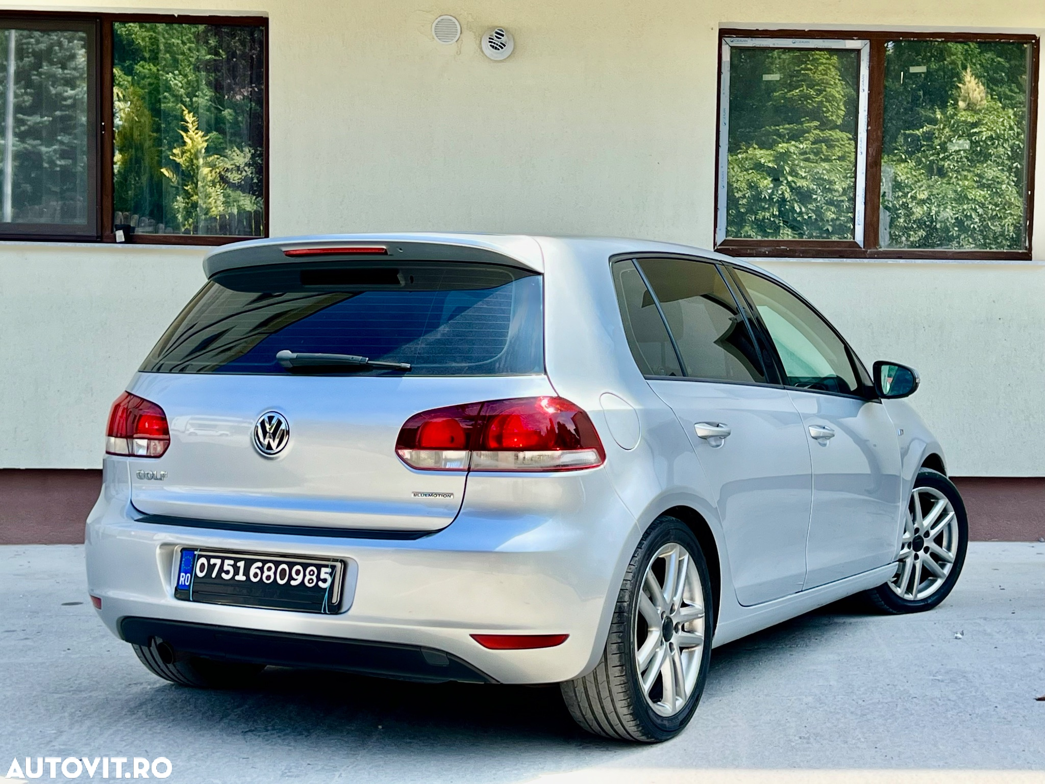 Volkswagen Golf 1.6 TDI DPF BlueMotion Technology Trendline - 2