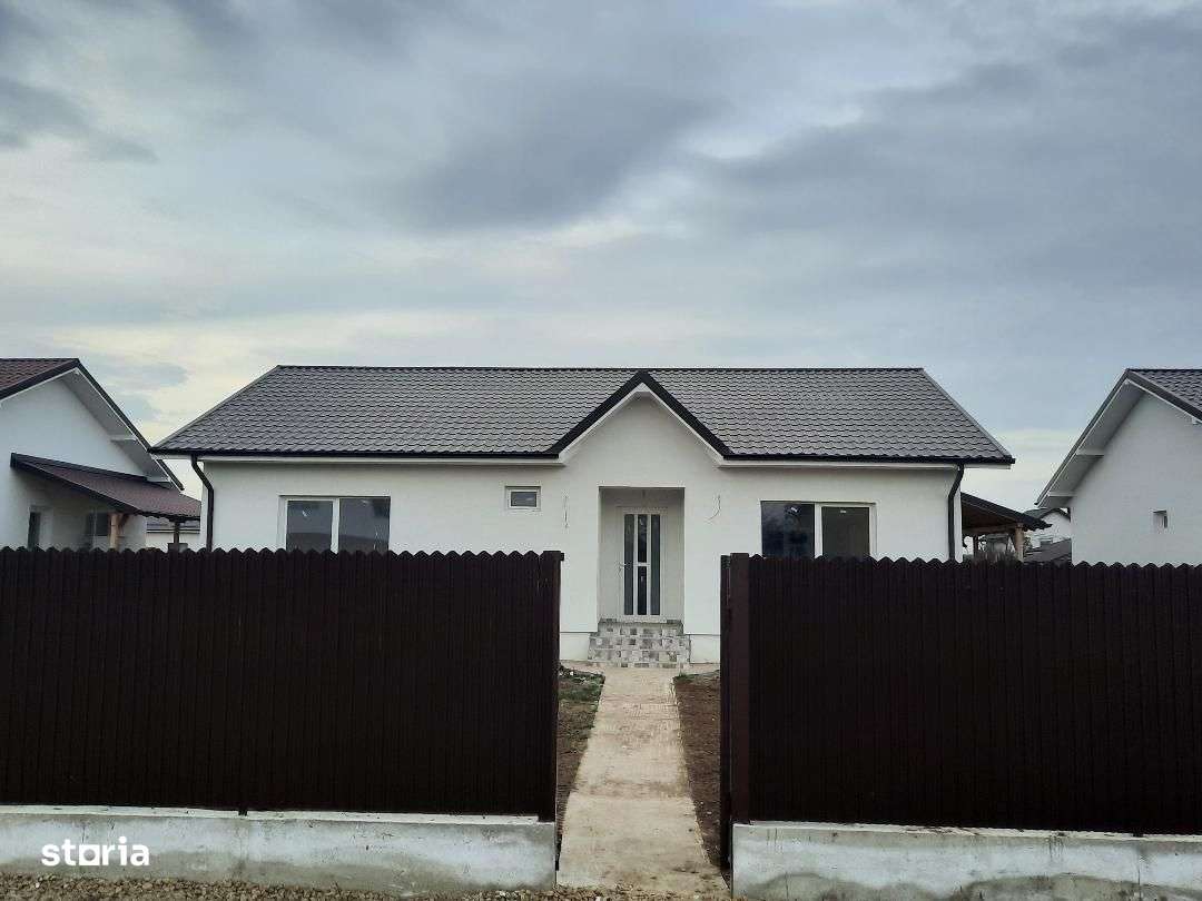 FARA COMISIOANE in COMPLEX DE CASE, casa cu 4 camere 2 bai PARTER +pod-1
