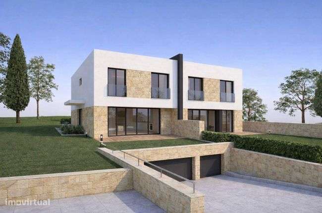 Moradia geminada T3+1 em Fonte Arcada, Póvoa de Lanhoso - Grande imagem: 2/4