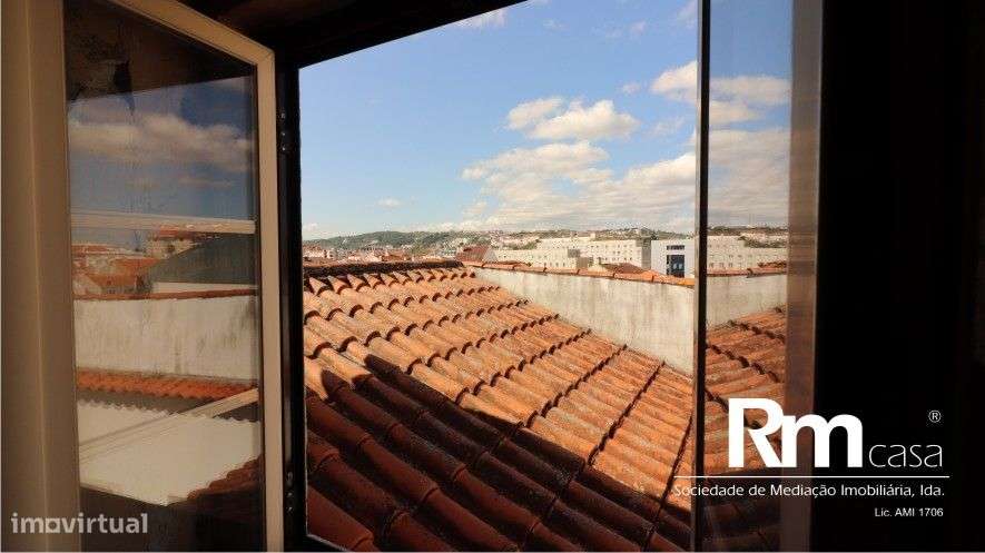 Magnifico prédio devoluto na Rua da Sofia, Largo do Terreiro da Erva-41