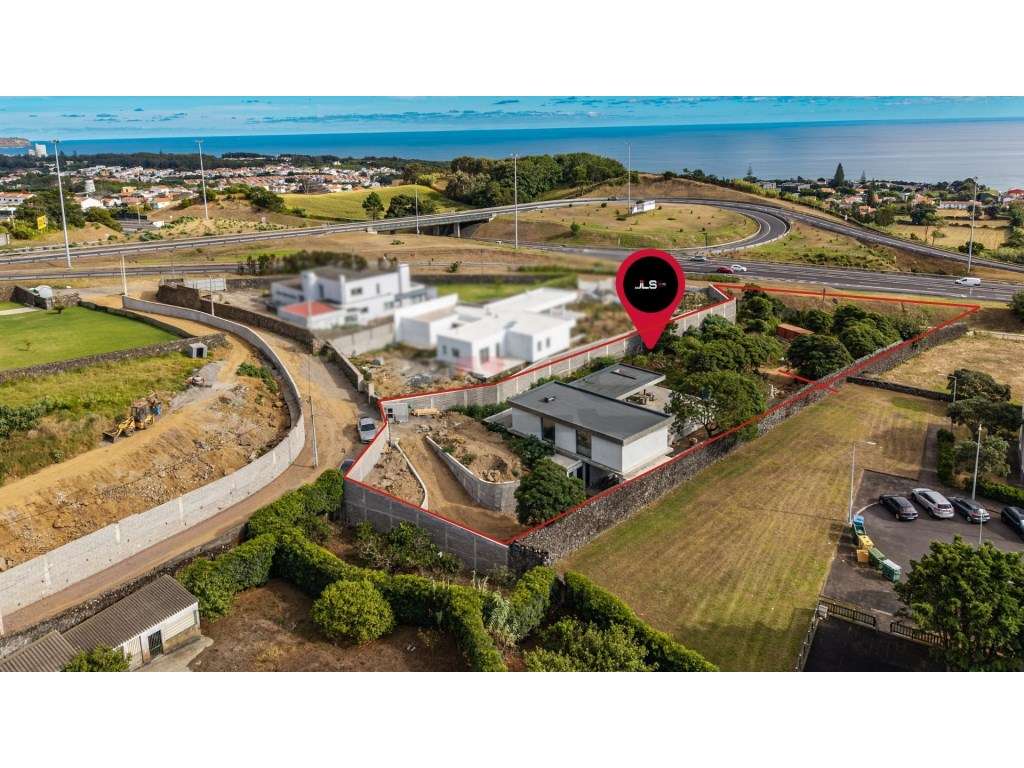 Moradia LUXURY em Betão Armado | Piscina Infinita | Vista Mar | Pon...-8