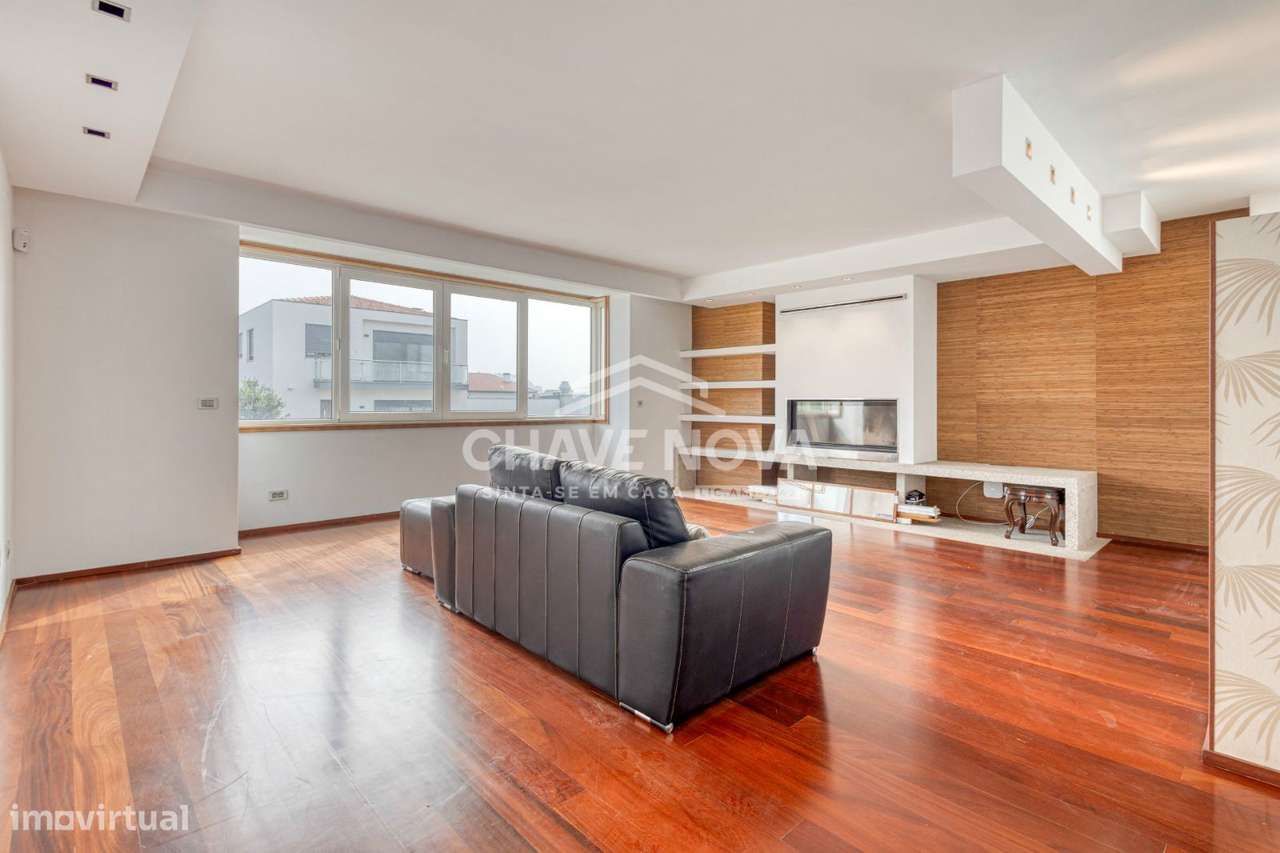 Moradia Isolada V3 c/ Jardim e Piscina em Canidelo (Praias) - Grande imagem: 4/28