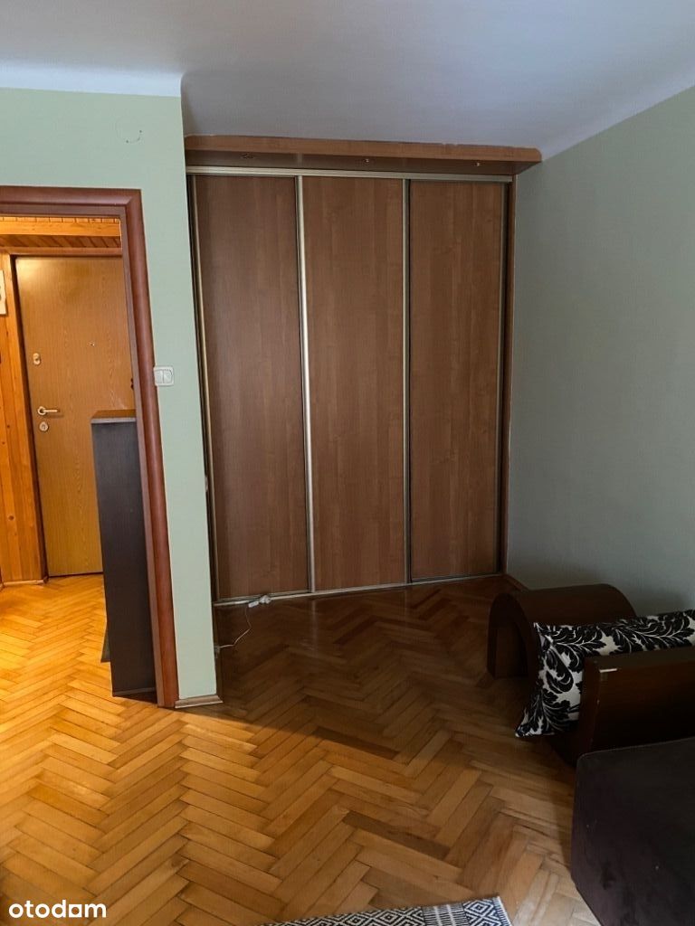 Sprzedam bezpośredni mieszkanie 37m Centrum Krakow