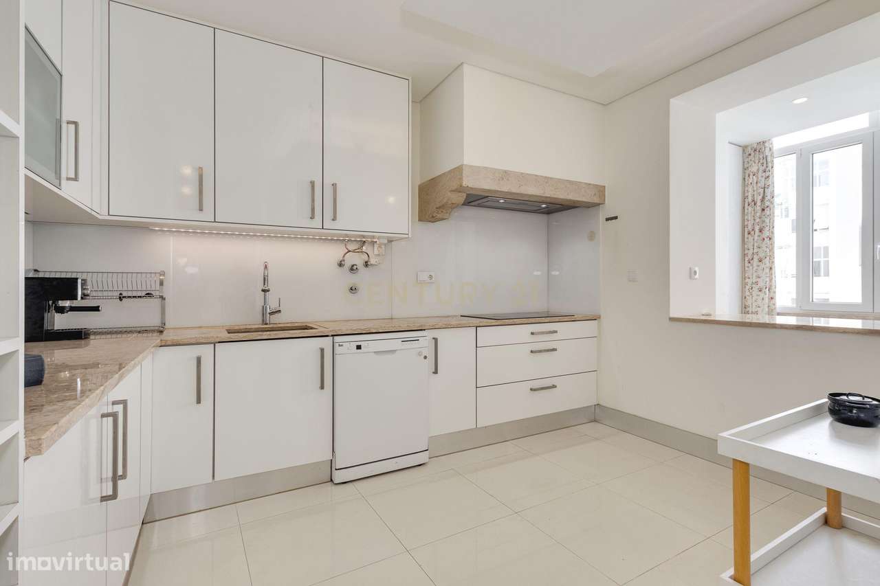 Fantástico Apartamento T4 na Alameda Dom Afonso Henriques – Localizaçã-11