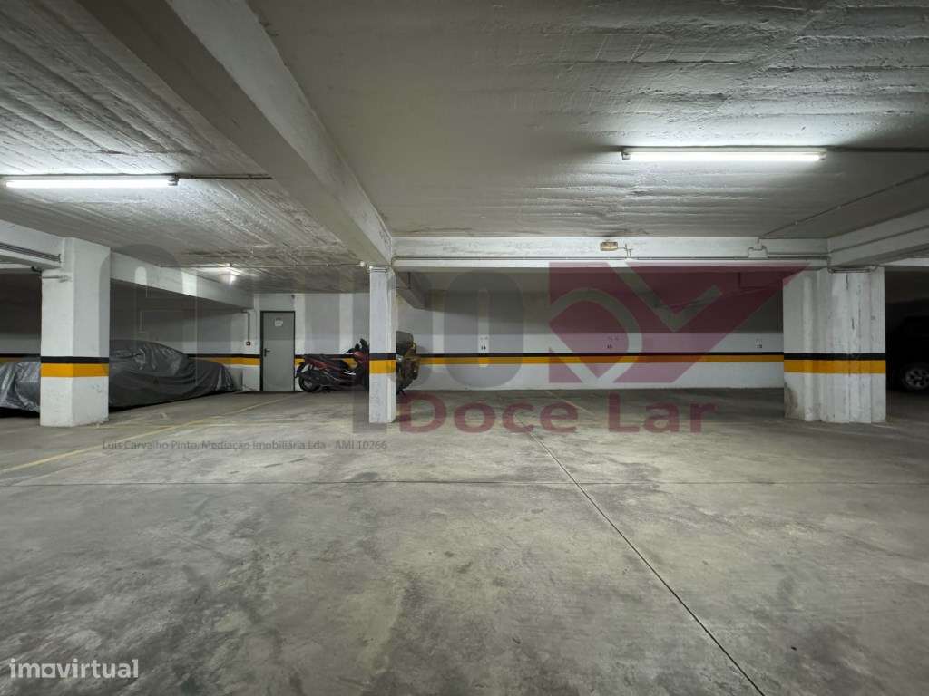 Apartamento T2 c/ piscina - Condominio Privado-40