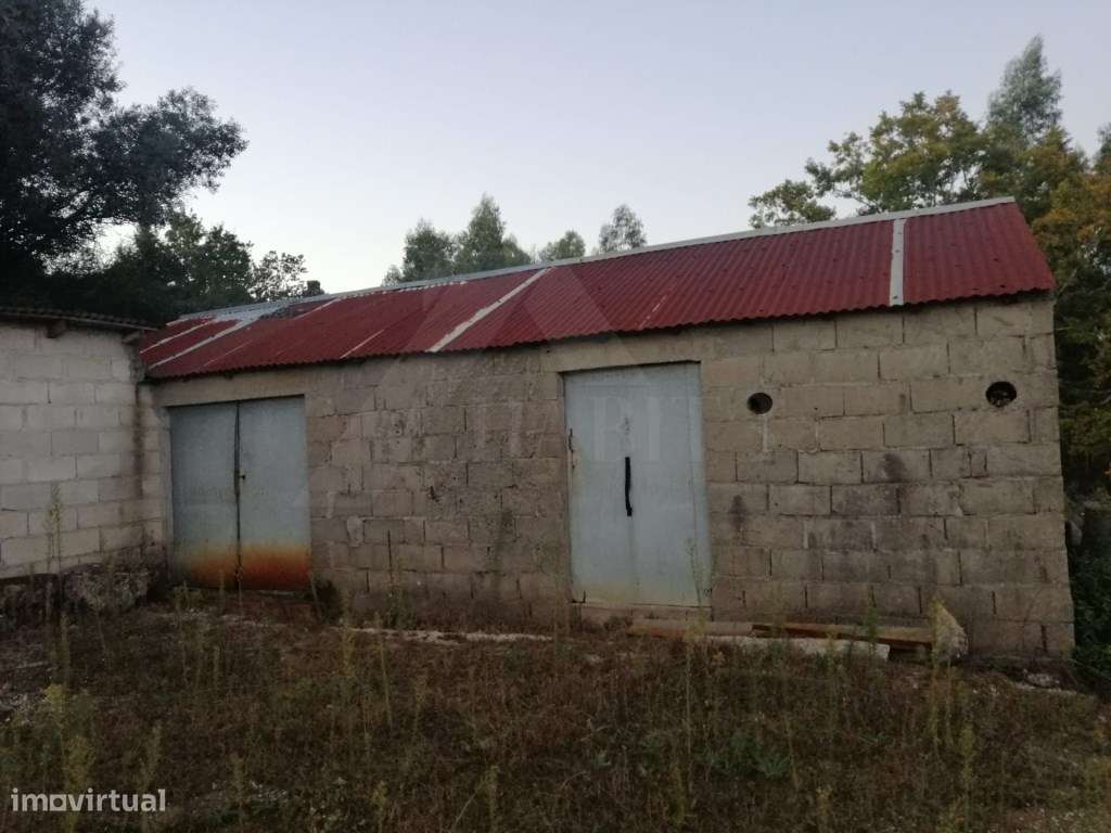 Terreno com arrecadação em Padreiro - Grande imagem: 2/17