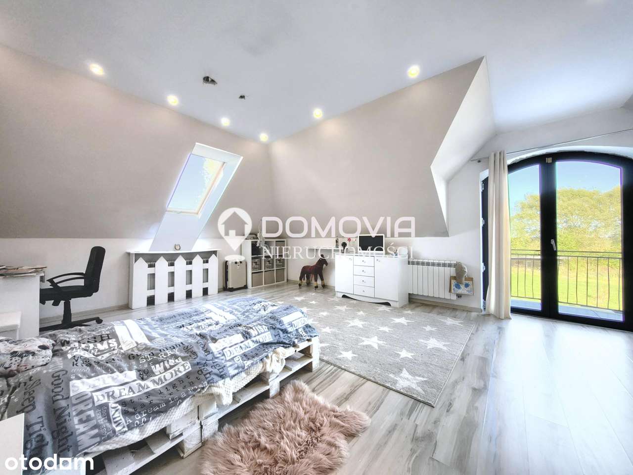 Wyjątkowy dom! Ukryty wśród zieleni, pod Zamościem-11