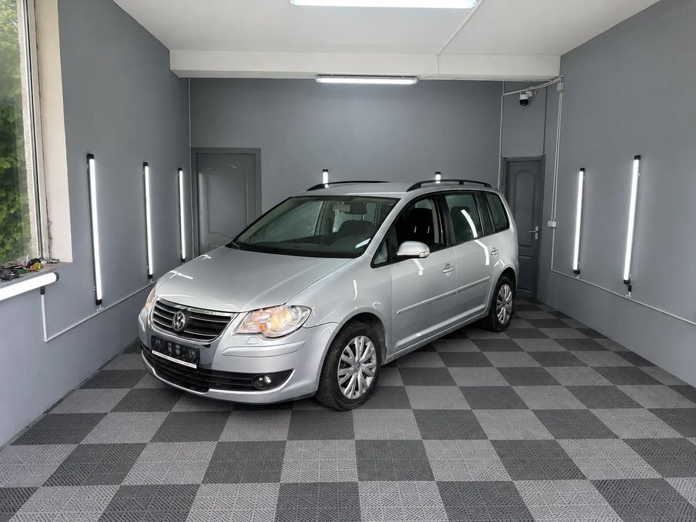 Volkswagen Touran 1.9 TDI Conceptline 2008