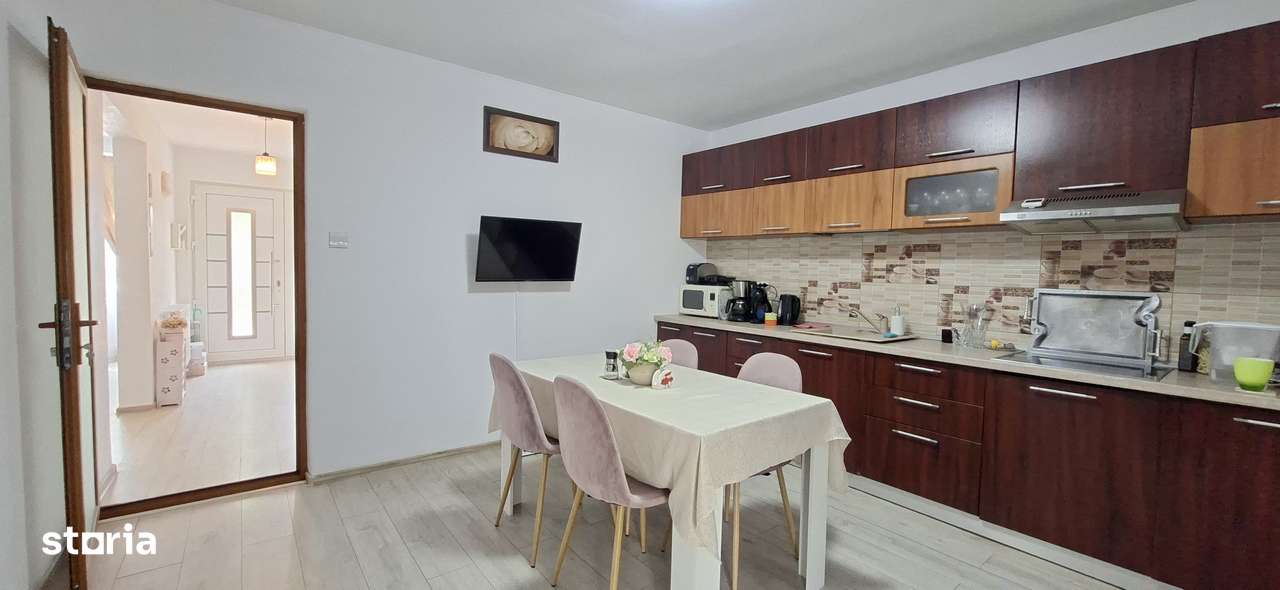 Casa perfectă pentru familia ta  în Șendreni!-12