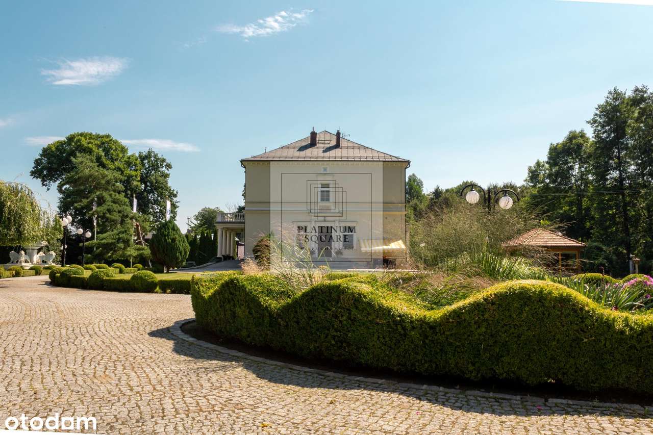 Zabytkowy pałac na sprzedaż  25 ha, prywatny park | okolice Wrocławia,-1