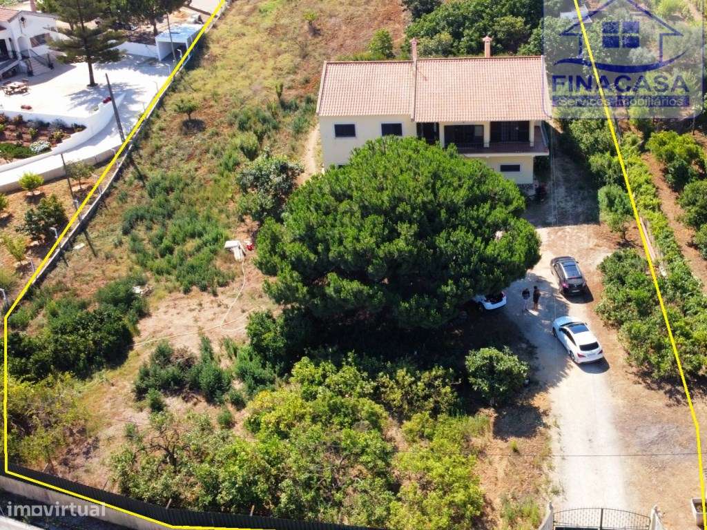 Moradia T4 isolada inserida em terreno com 5000m2 - Camarral (Palmela)-42
