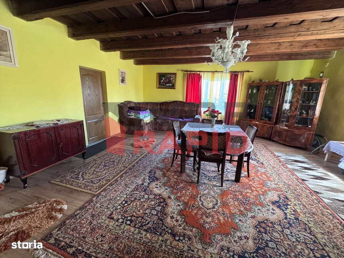 Casa cu 3000 mp teren, toate utilitățile, acces asfaltat-5