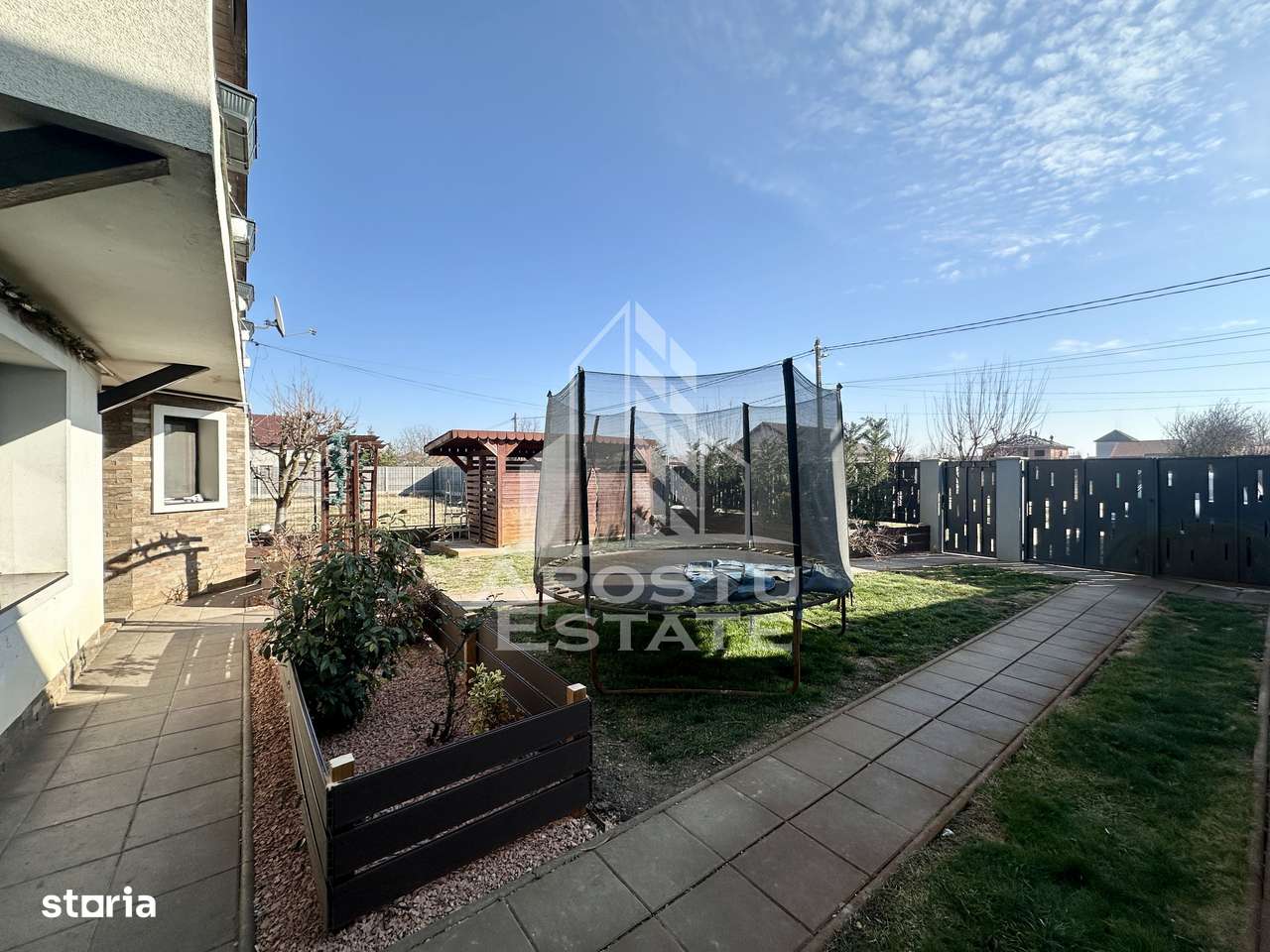 Casa individuala cu 7 camere in Mosnita Veche - Imagine principală: 2/20