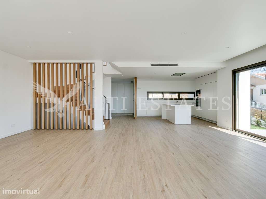 Moradia moderna T3+1 recém-construída em Murches-18