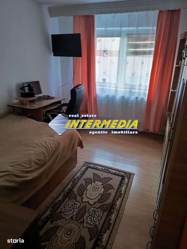 OKAZIE ! Garsoniera de vanzare 28 mp CETATE etaj 1 Alba-1