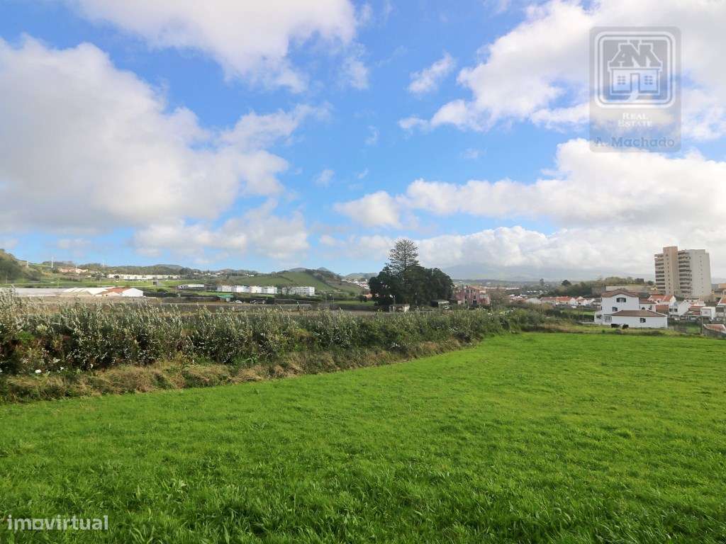 VENDA de AMPLO TERRENO junto à Praia das Milícias, com VISTA sobre ...-17