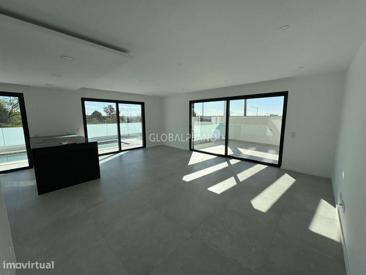 Excelente Moradia V4 nova a estrear - Grande imagem: 4/22