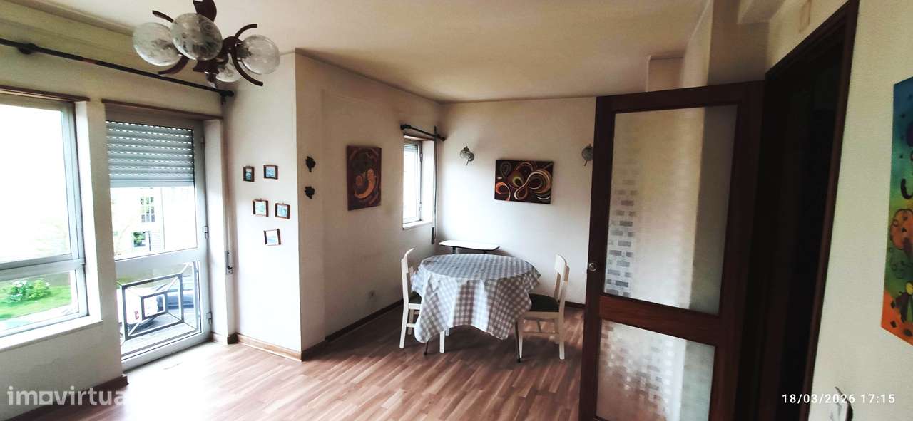 T1 mobilado, perto de escolas e comércio - Grande imagem: 3/7