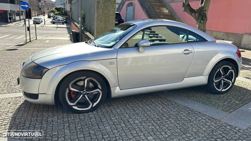 Audi TT Coupé 1.8 T S-line - 2