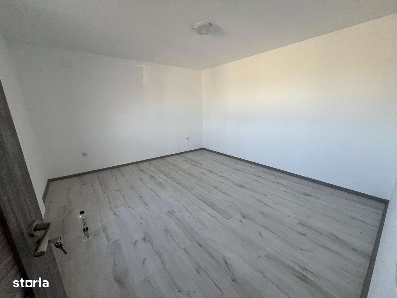 Casa individuala pe parter 3 camere / Mihailesti / teren de 650mp - Imagine principală: 5/7